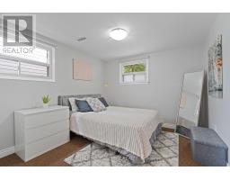 12 KINBURN CRESCENT - 28