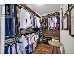 709 - 260 VILLAGEWALK BOULEVARD - 12