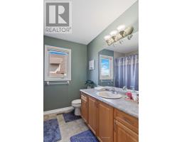 129 THAMESVIEW CRESCENT - 38