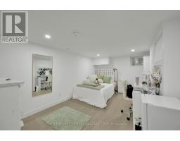220 REGENT STREET - 32