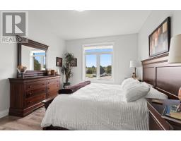 3 - 10038 OXBOW DRIVE - 18