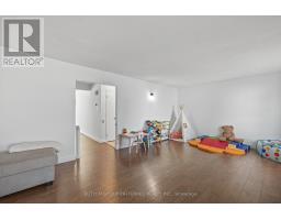 17 - 405 EVERGLADE CRESCENT - 26