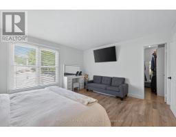 17 - 405 EVERGLADE CRESCENT - 37