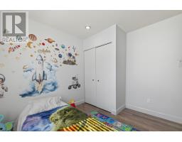 17 - 405 EVERGLADE CRESCENT - 44