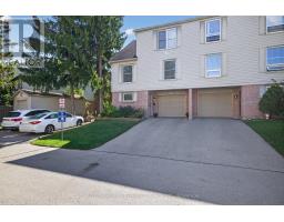 17 - 405 EVERGLADE CRESCENT - 5