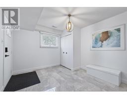17 - 405 EVERGLADE CRESCENT - 9