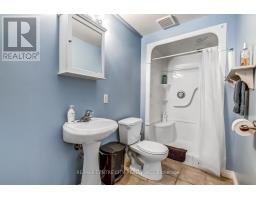 557 WELLINGTON STREET - 17