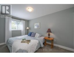 8 DEERFIELD COURT - 27