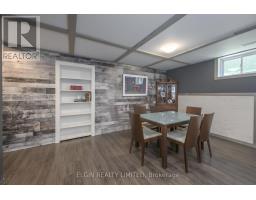 8 DEERFIELD COURT - 36