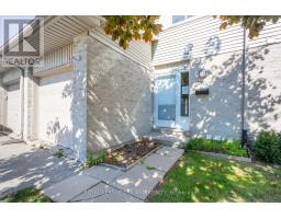 39 - 30 CLARENDON CRESCENT - 2