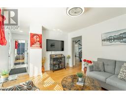 76 FITZROY PLACE - 11