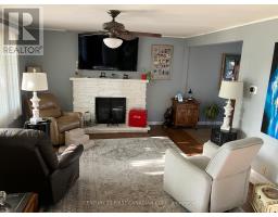 63 HAWKESBURY AVENUE - 13