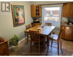 63 HAWKESBURY AVENUE - 19