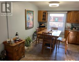 63 HAWKESBURY AVENUE - 20