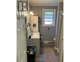 63 HAWKESBURY AVENUE - 27