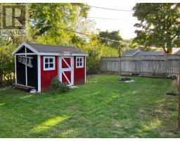 63 HAWKESBURY AVENUE - 40