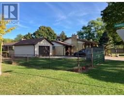 63 HAWKESBURY AVENUE - 9