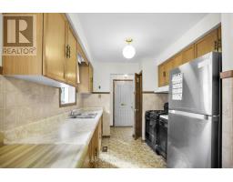 4 CORINTH COURT - 11