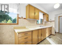 4 CORINTH COURT - 12