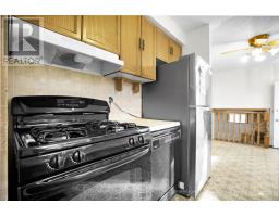 4 CORINTH COURT - 13