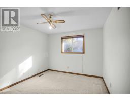 4 CORINTH COURT - 20