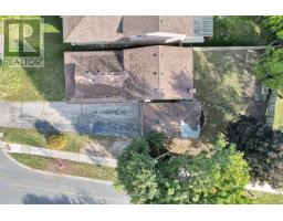 4 CORINTH COURT - 36