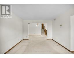 4 CORINTH COURT - 7