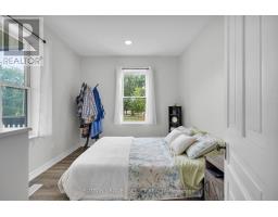 145 VICTORIA AVENUE - 17