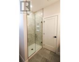 22 - 430 HEAD STREET N - 30