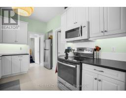 317 SIMCOE STREET - 16