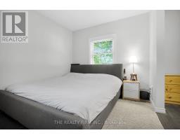 317 SIMCOE STREET - 25