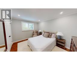 138 GUILDFORD CRESCENT - 26