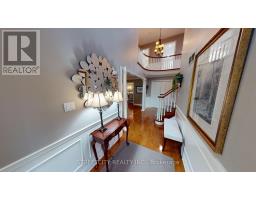 138 GUILDFORD CRESCENT - 4