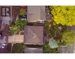 138 GUILDFORD CRESCENT - 40
