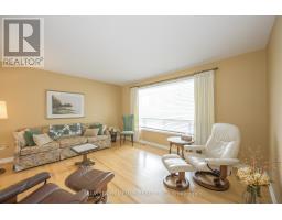 55 MAXWELL CRESCENT - 18