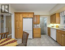 55 MAXWELL CRESCENT - 23