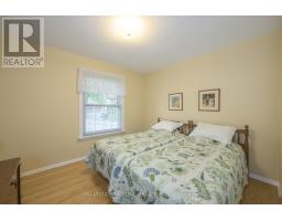 55 MAXWELL CRESCENT - 32