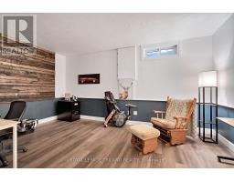 411 WILKINS STREET - 24
