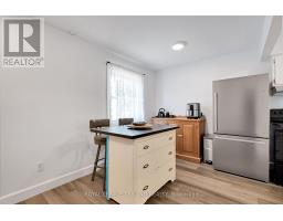 411 WILKINS STREET - 6