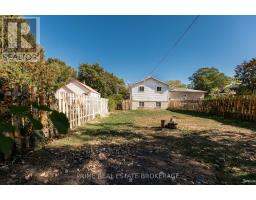 219 EMERSON AVENUE - 32