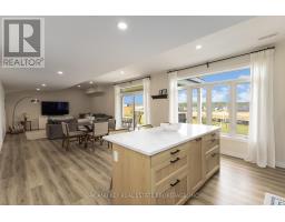119 DAVENTRY WAY - 37