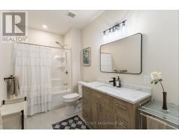 119 DAVENTRY WAY - 44