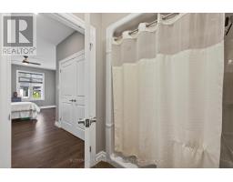 6 - 4700 HAMILTON ROAD - 23