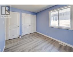 212 EWART STREET SW - 16