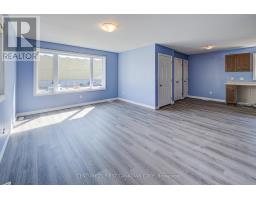 212 EWART STREET SW - 6