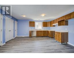 212 EWART STREET SW - 7