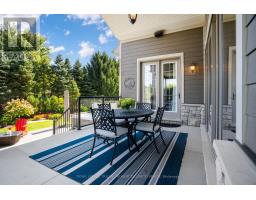 37 BARON CRESCENT - 6