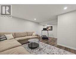 61 ASHBERRY PLACE - 30
