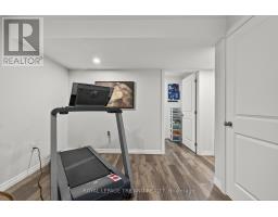 61 ASHBERRY PLACE - 32