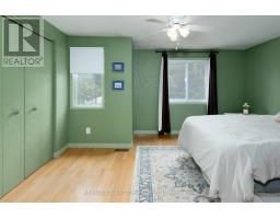 63 WALMER GARDENS - 17